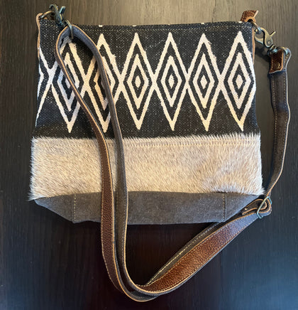 Bold Hide Shoulder Bag